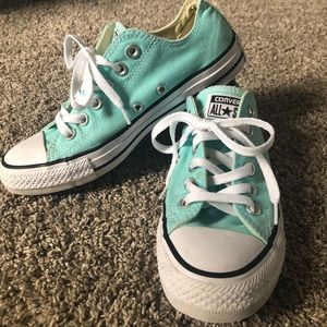 Converse Chuck Taylor All Star Classic 👟